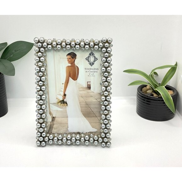 Timeless By Concepts Silver Pearl & Rhinestone 4x6 Picture Frame With Velvet Bac - Picture 3 of 6